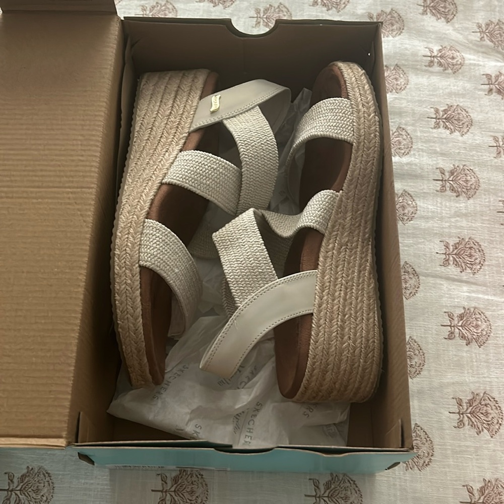 Martha Stewart for Skechers heeled sandals